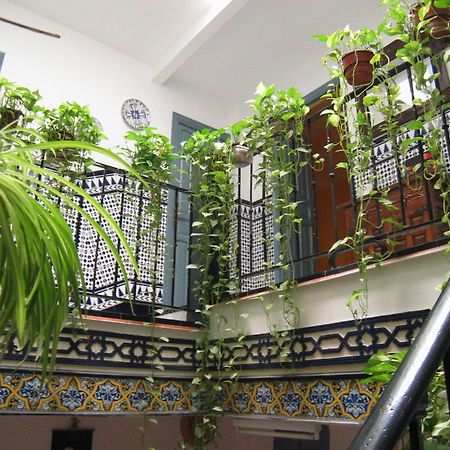 Pension La Montorena Seville Exterior photo