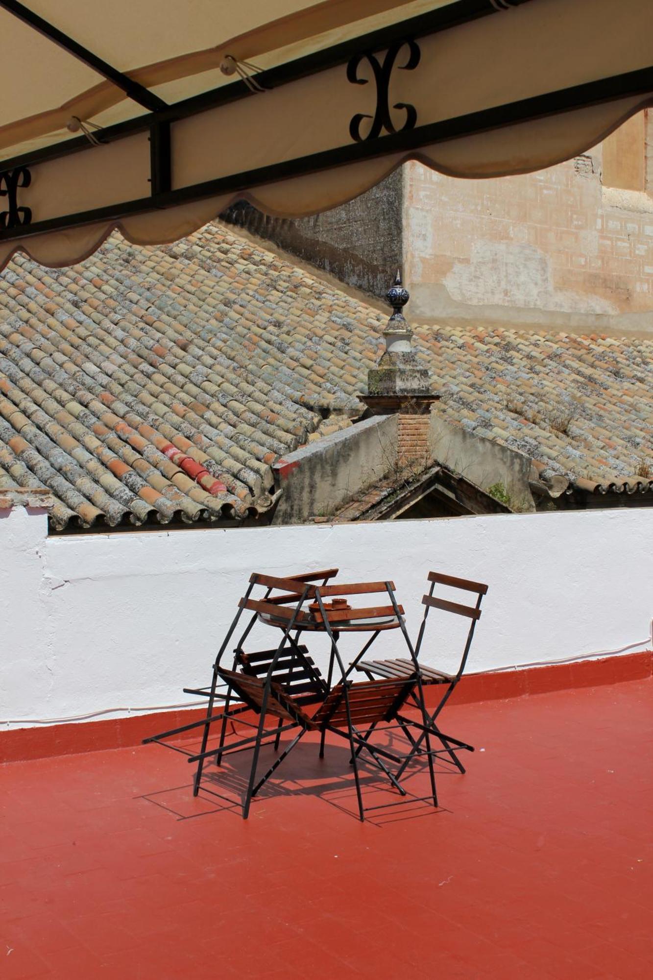 Pension La Montorena Seville Exterior photo