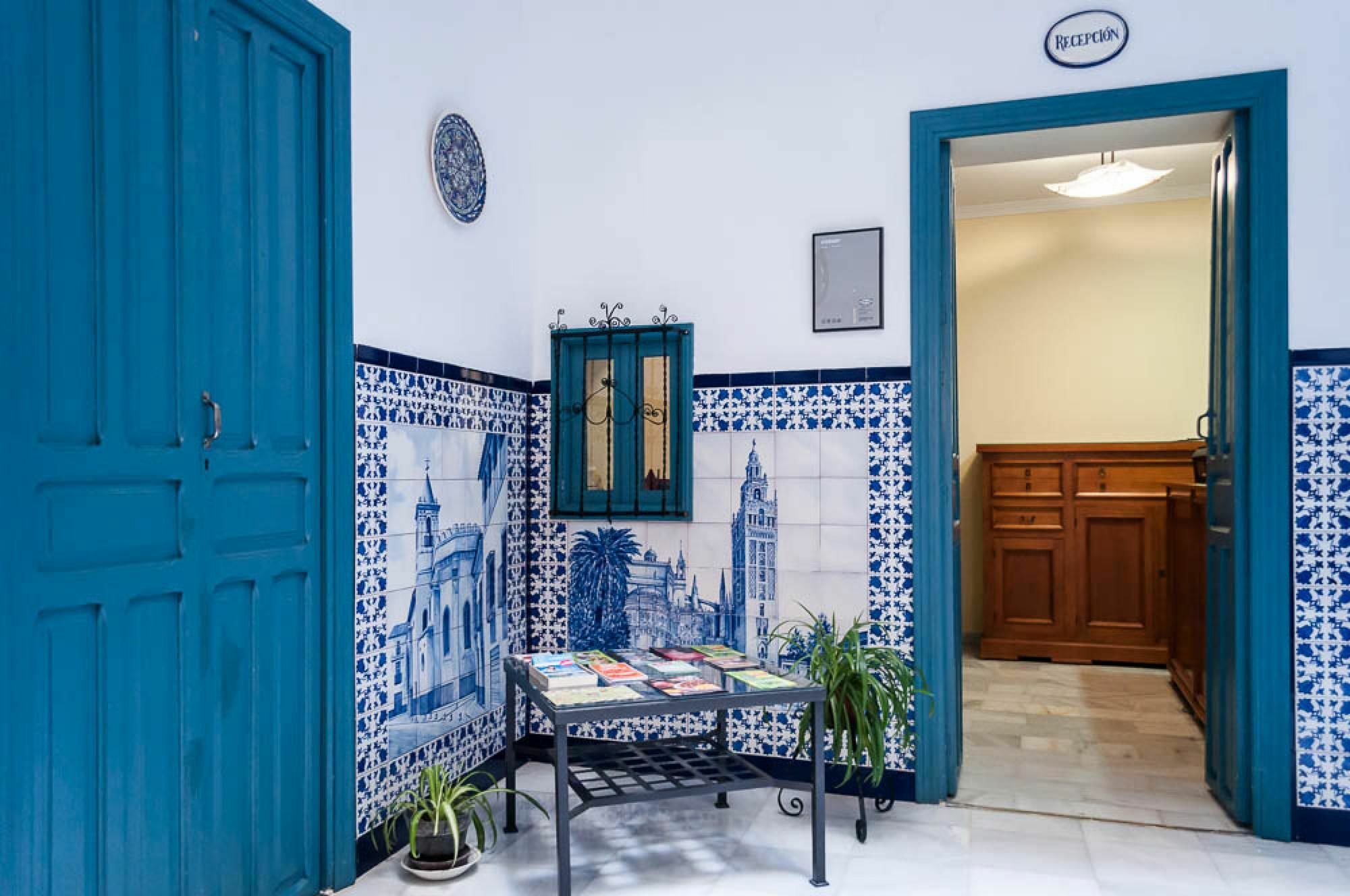 Pension La Montorena Seville Exterior photo